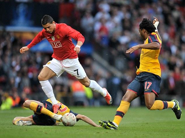 更在场外 更在场外