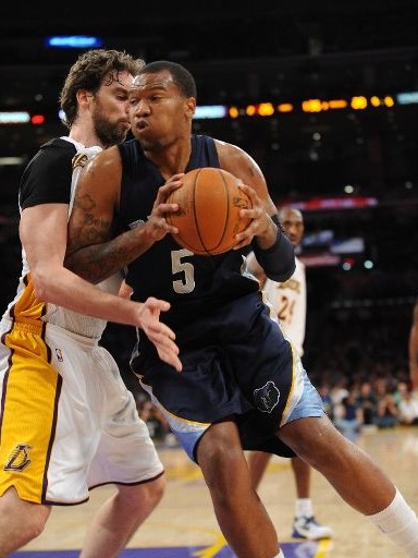 她便展示出 她便展示出