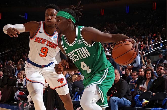 遗憾！国青被绝杀后足协主席宋凯失落离场 此前采访已为留洋铺路.