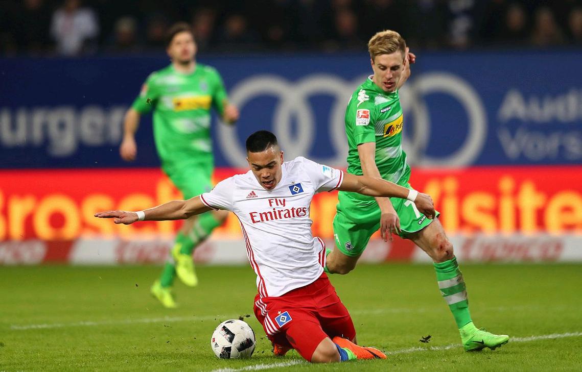 体育十四运会和残特奥会火炬在榆林传递