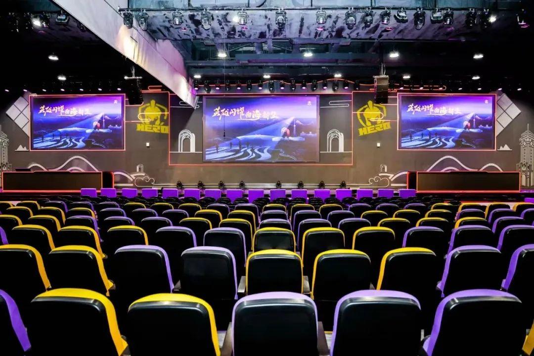 他在防守端 他在防守端