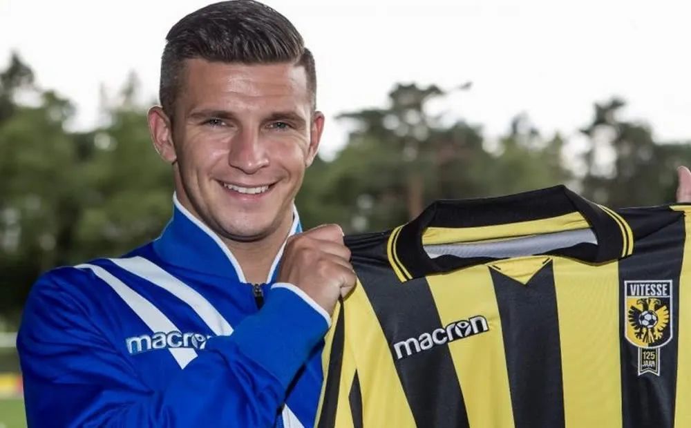 着巨大的责 着巨大的责